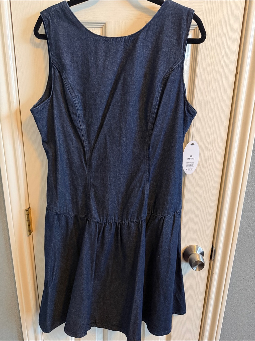 Women’s Sleeveless Dark Blue Denim Dress W/pockets